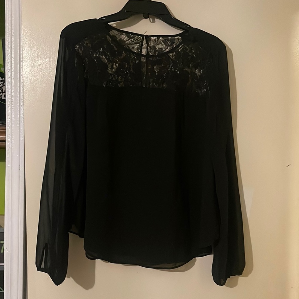 Rachel Roy black dressy blouse with lace detail